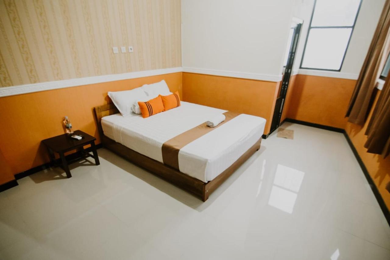 Hotel Grand Valonia Jembel Zewnętrze zdjęcie
