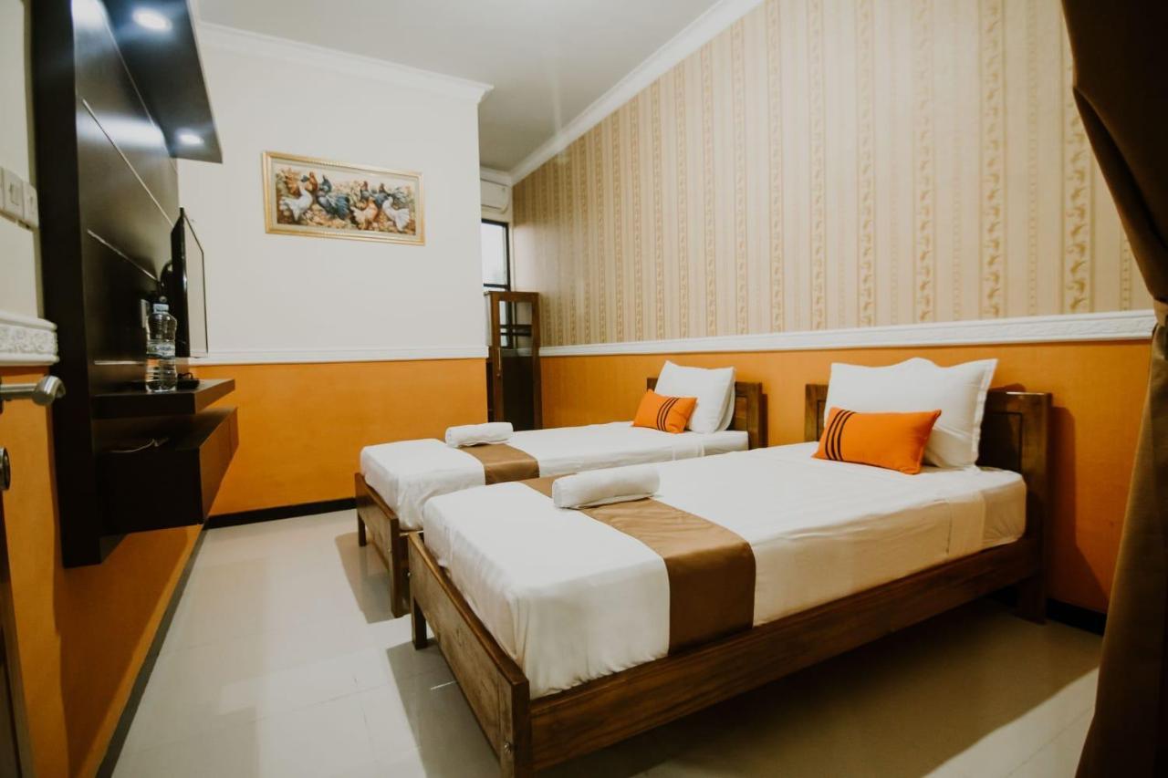 Hotel Grand Valonia Jembel Zewnętrze zdjęcie