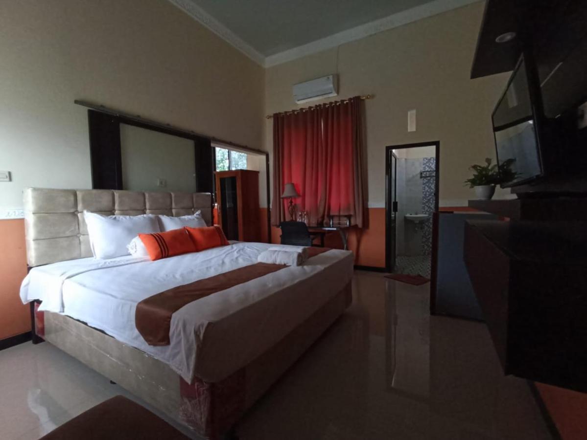 Hotel Grand Valonia Jembel Zewnętrze zdjęcie