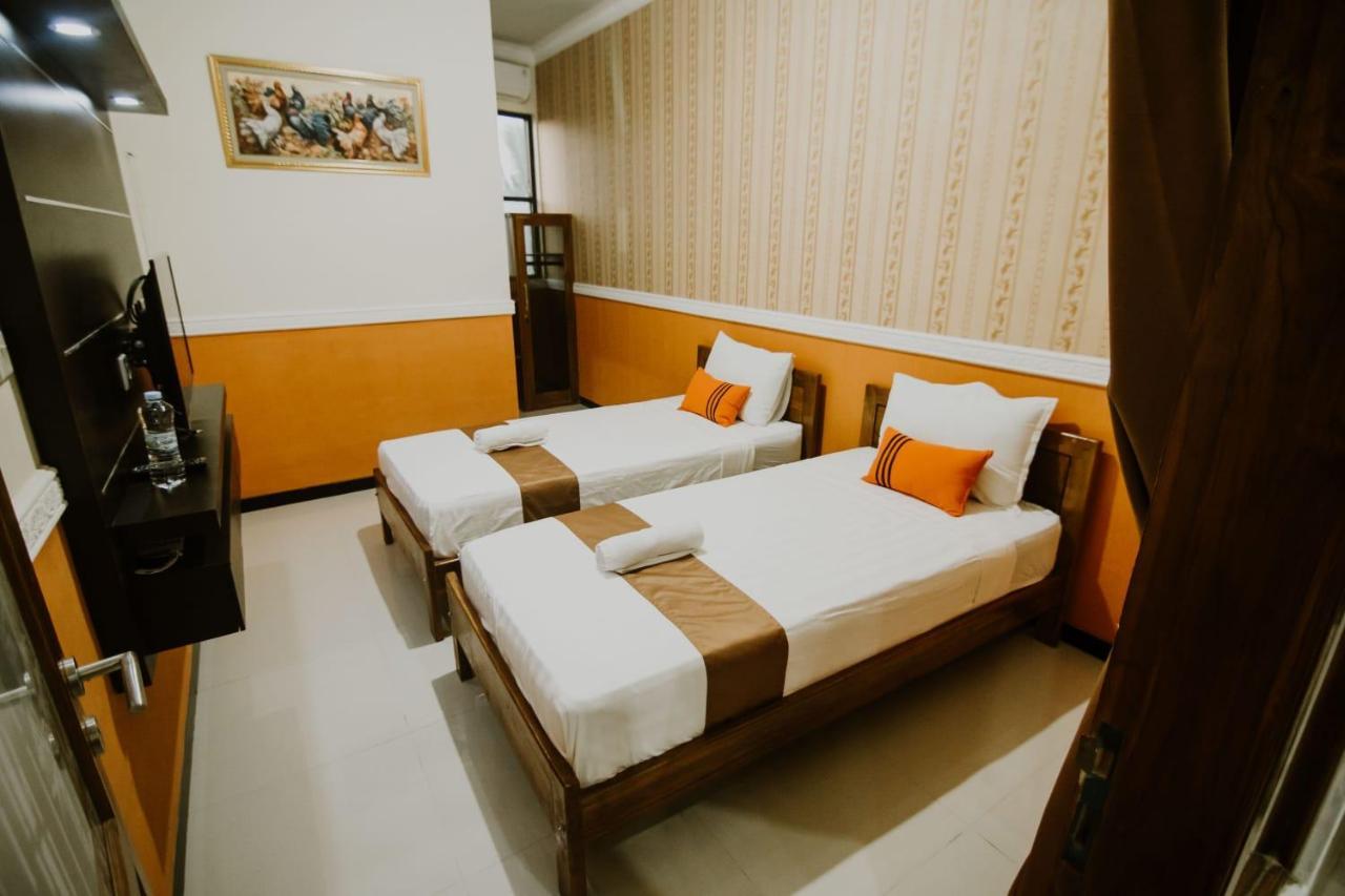 Hotel Grand Valonia Jembel Zewnętrze zdjęcie